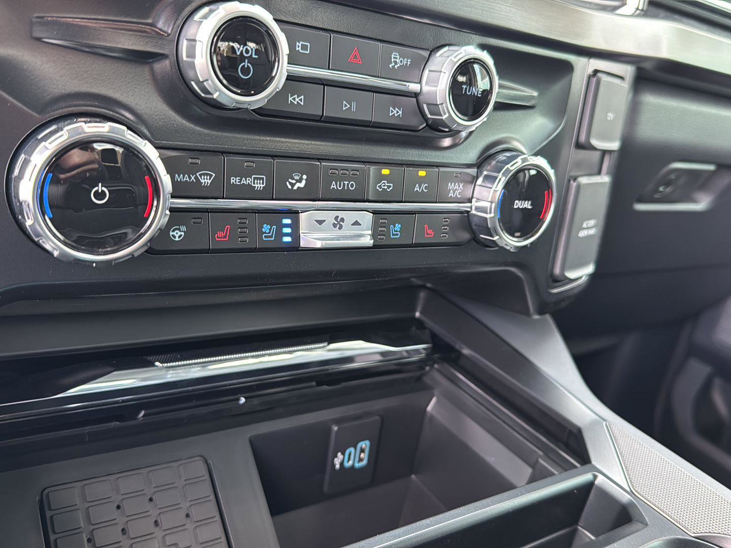 New 2026 Ford F250 Lariat image 32