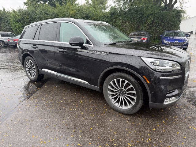 Used 2022 Lincoln Aviator Reserve w/ Equipment Group 201A AWD/4WD image 3
