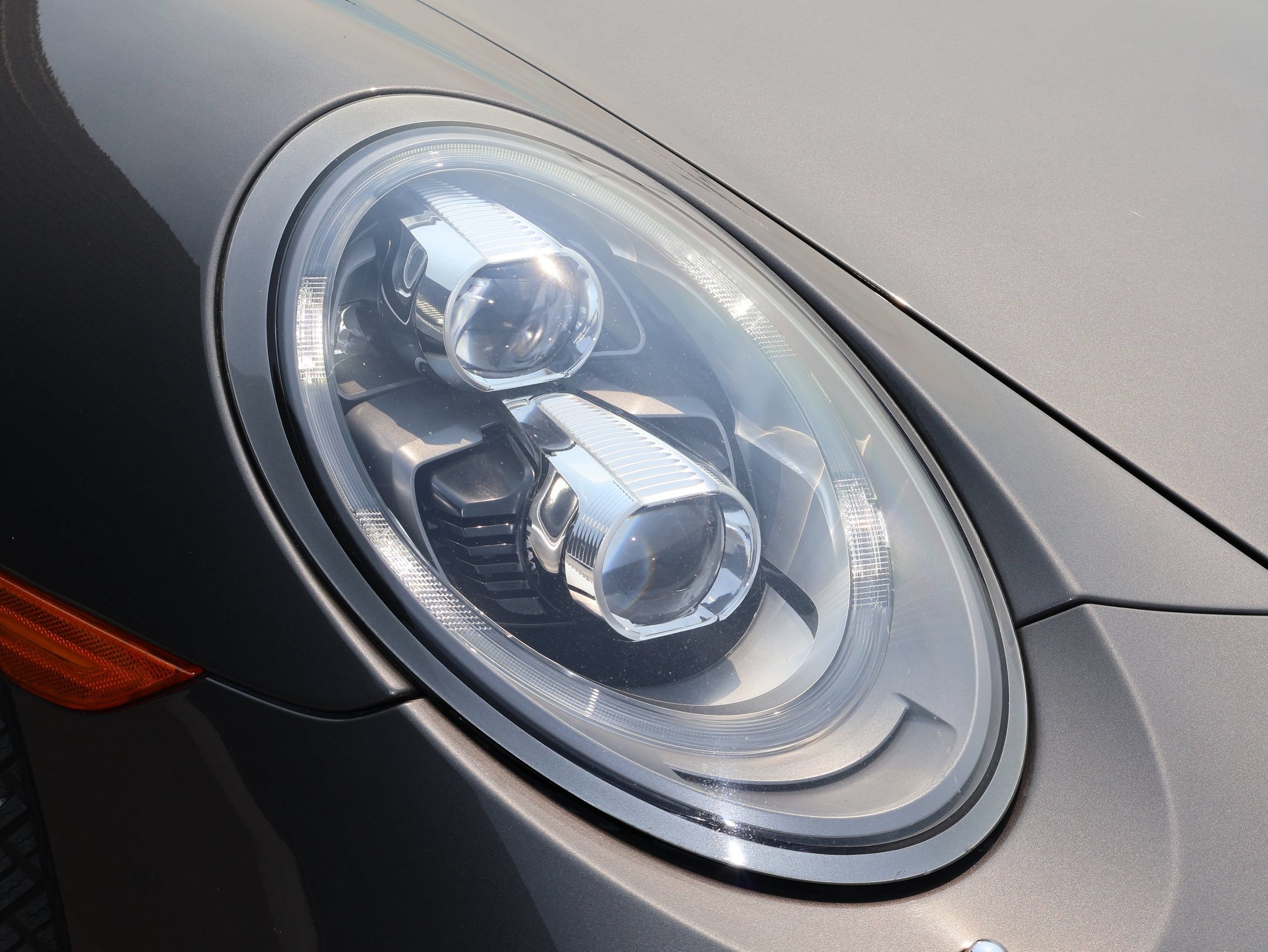Used 2014 Porsche 911 Turbo S AWD/4WD image 11