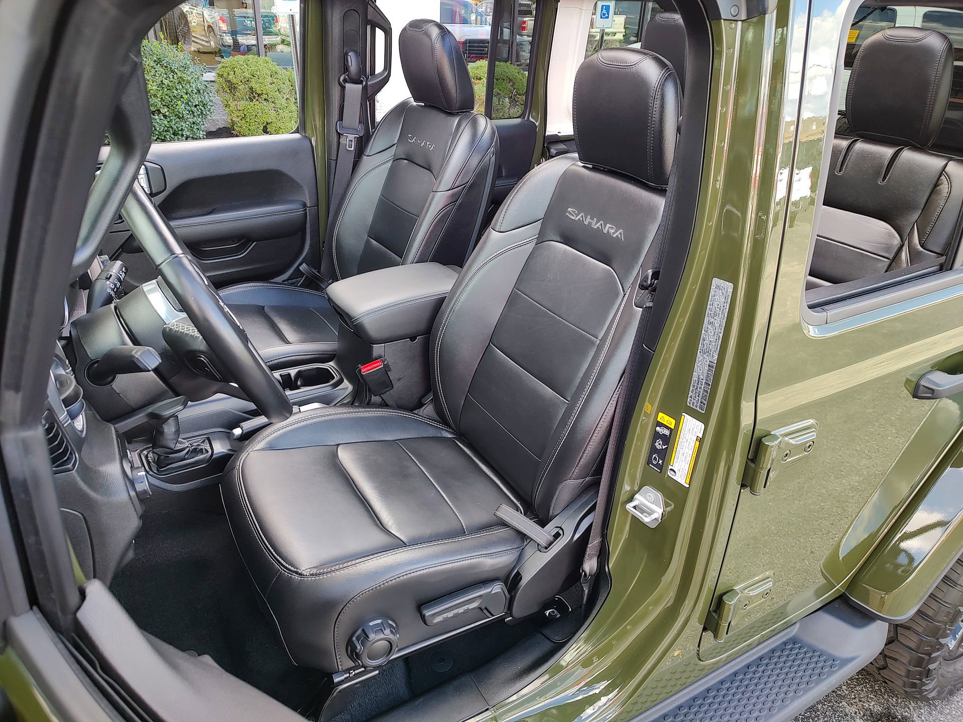 Used 2021 Jeep Wrangler Unlimited Sahara w/ Cold Weather Group image 11