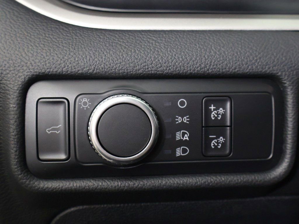 Used 2020 Ford Explorer XLT w/ Comfort Package image 42