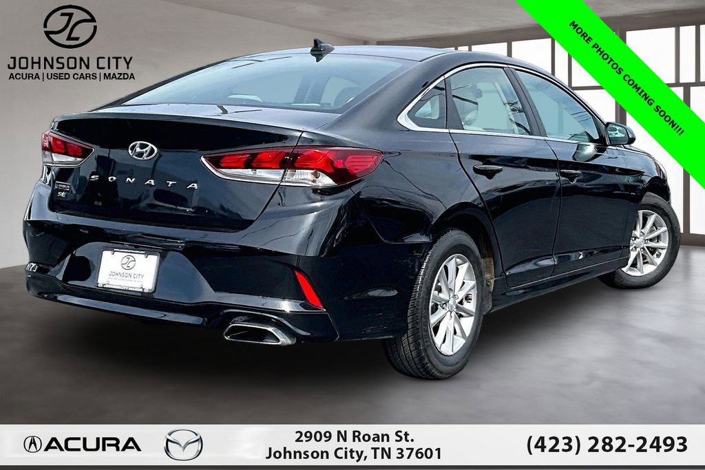Used 2018 Hyundai Sonata SE FWD image 2