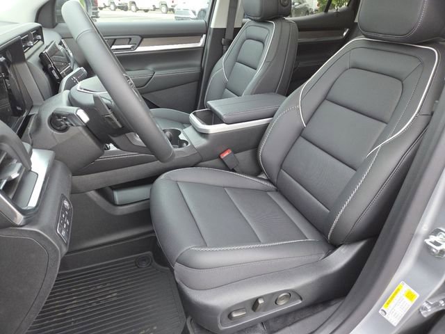 New 2026 GMC Terrain Denali w/ LPO, Floor Liner Package AWD/4WD image 37