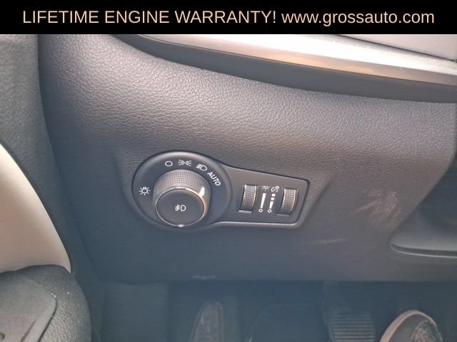 Used 2025 Jeep Compass Limited AWD/4WD image 21