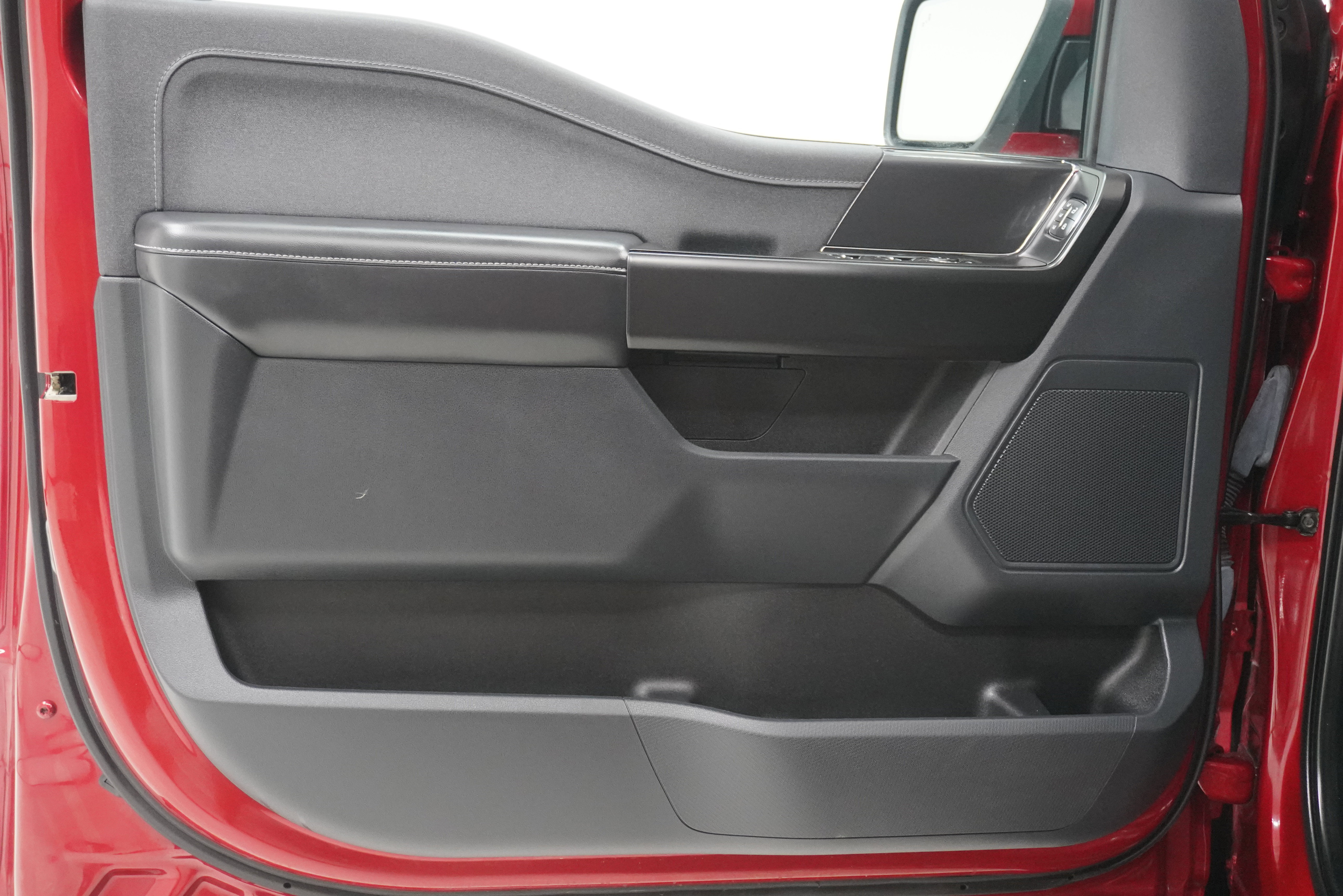 Used 2022 Ford F150 Raptor image 12