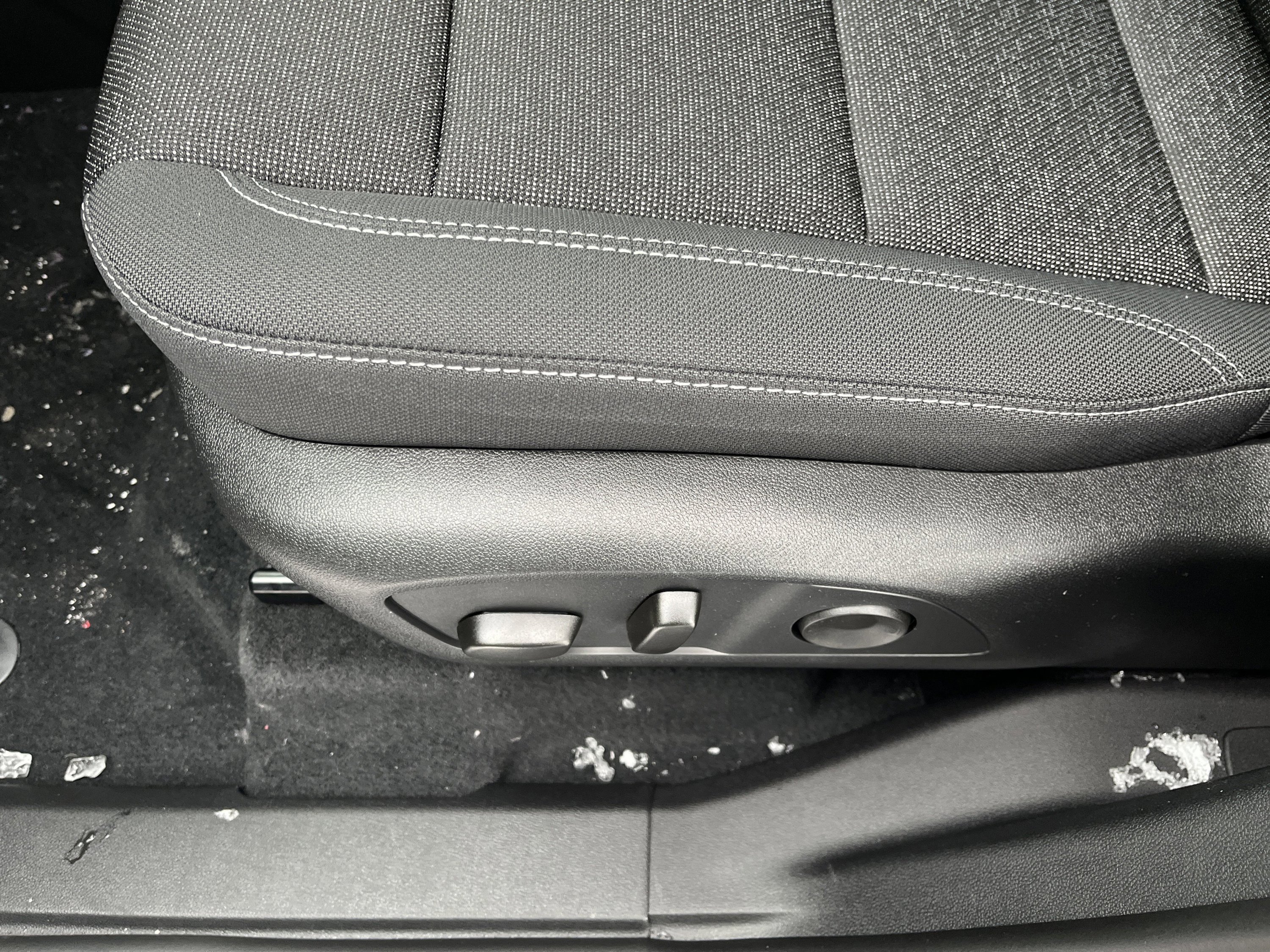 New 2026 Chevrolet Traverse LT image 13