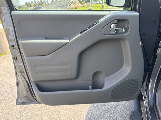 Used 2020 Nissan Frontier SV w/ Midnight Edition Floor Mats AWD/4WD image 19