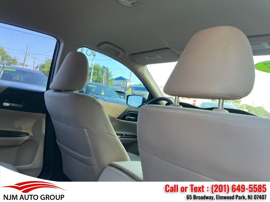 Used 2017 Honda Accord LX image 35