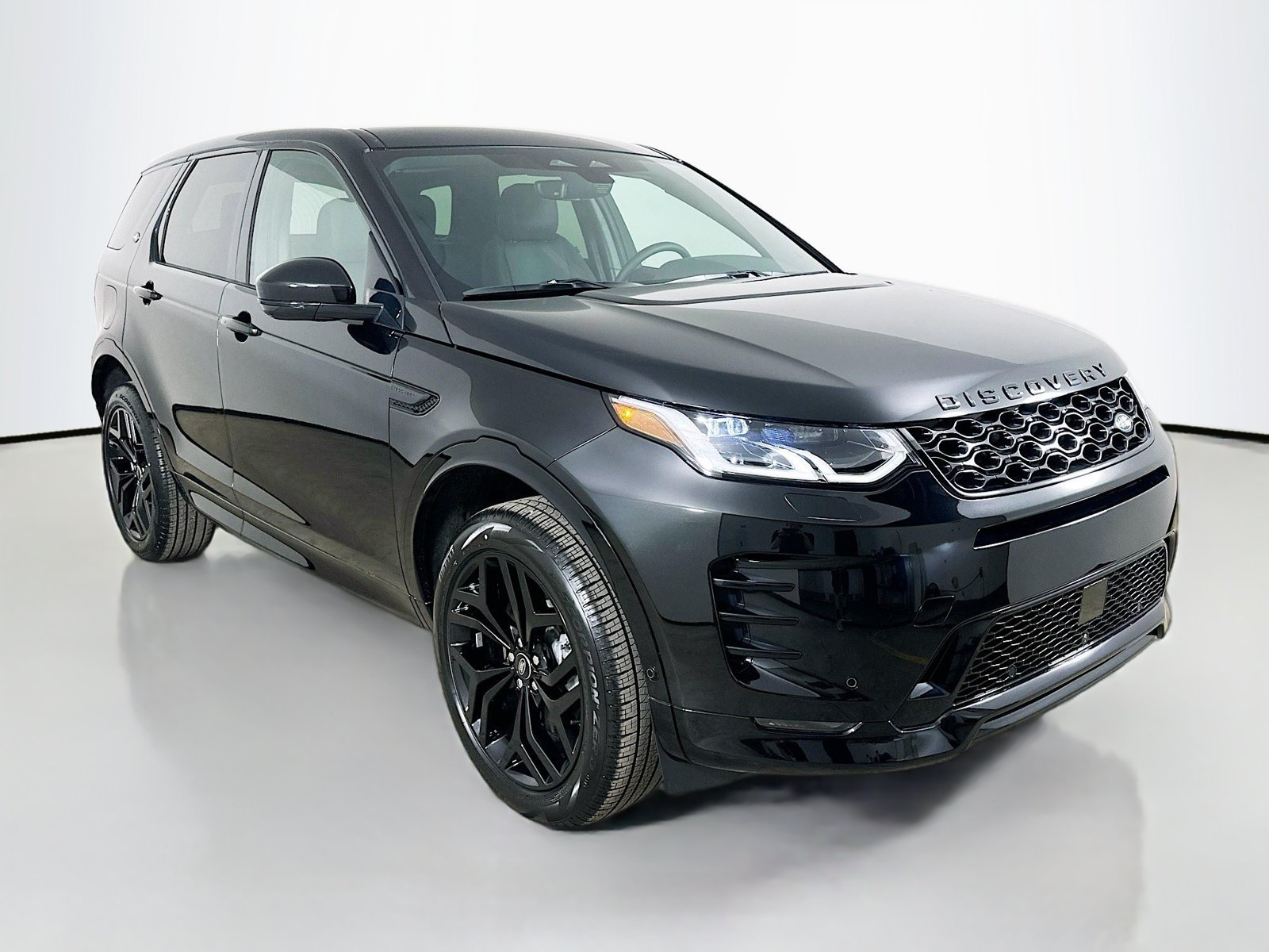 New 2026 Land Rover Discovery Sport Landmark AWD/4WD image 3
