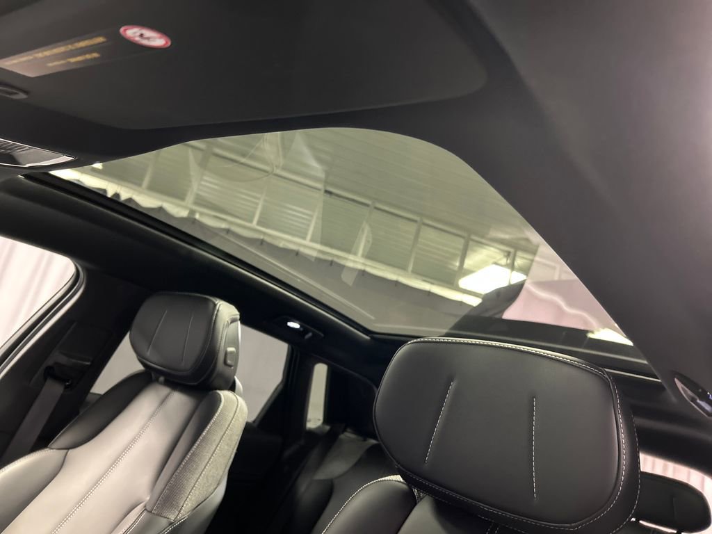 Used 2024 Cadillac Lyriq Tech image 23