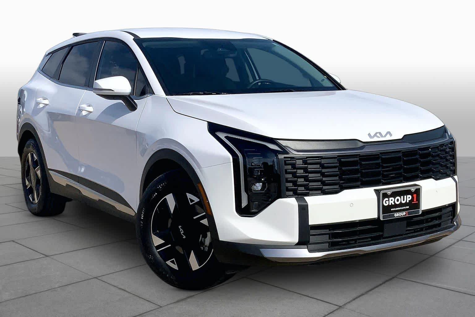 Certified 2026 Kia Sportage LX w/ LX Convenience Package FWD image 3