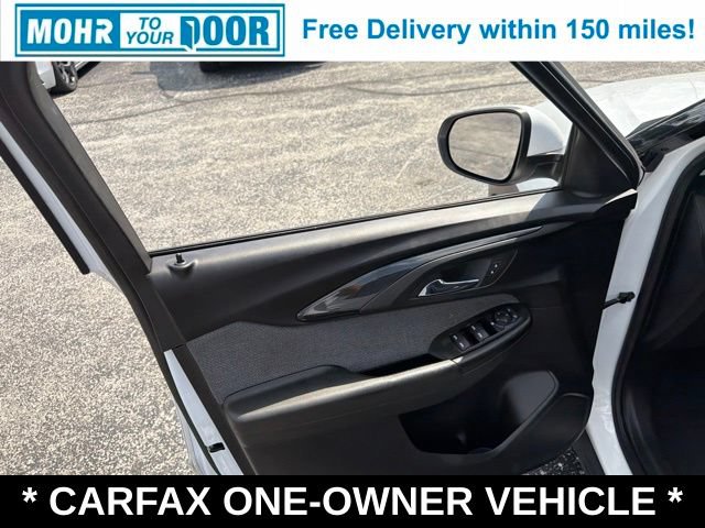 Used 2022 Chevrolet TrailBlazer LT w/ Convenience Package FWD image 12