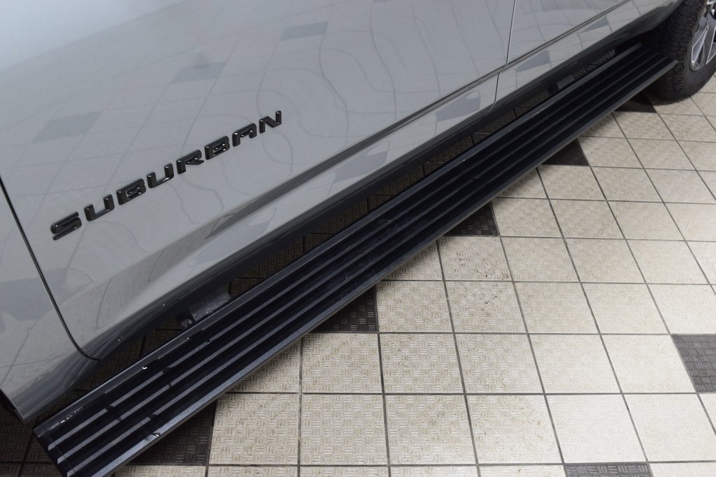 Used 2024 Chevrolet Suburban High Country image 28