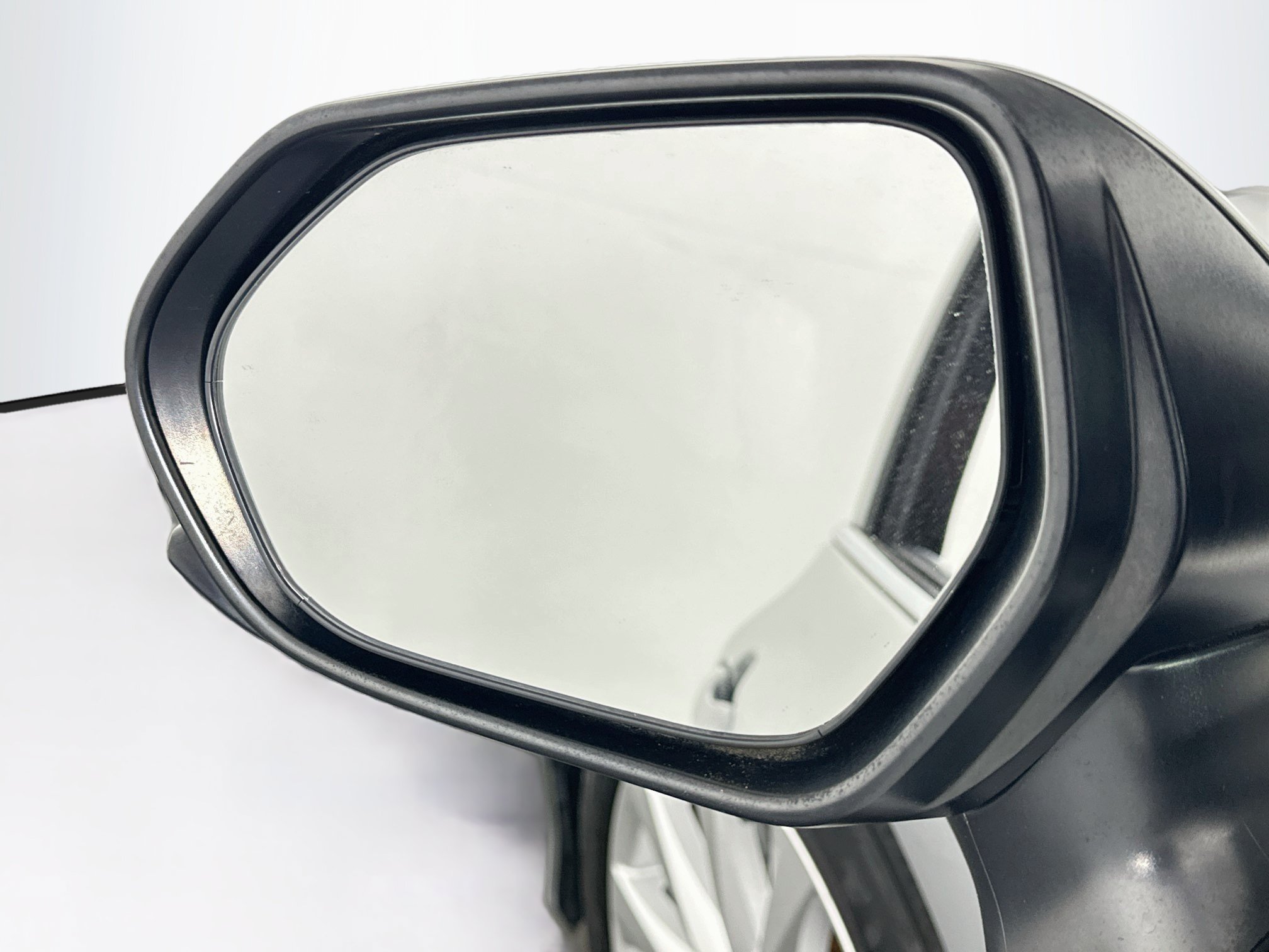 Used 2018 Toyota Camry LE FWD image 16