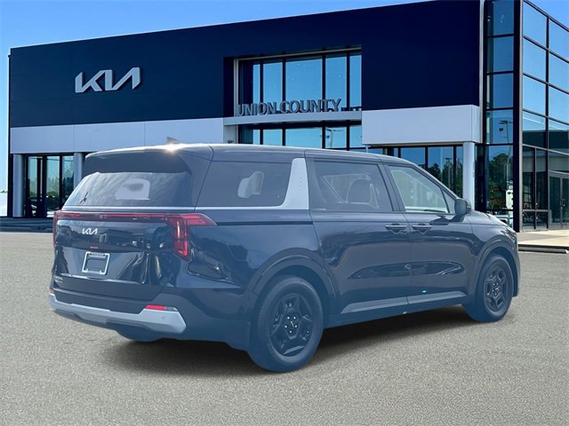 New 2026 Kia Carnival LX image 6