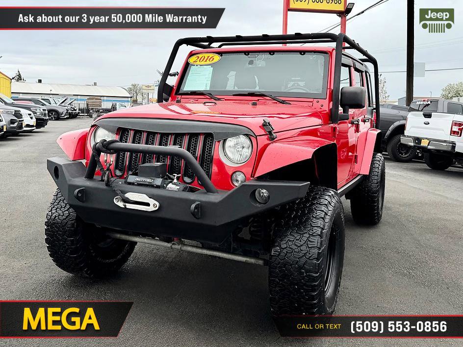 Used 2016 Jeep Wrangler Unlimited Sahara w/ Connectivity Group AWD/4WD image 3