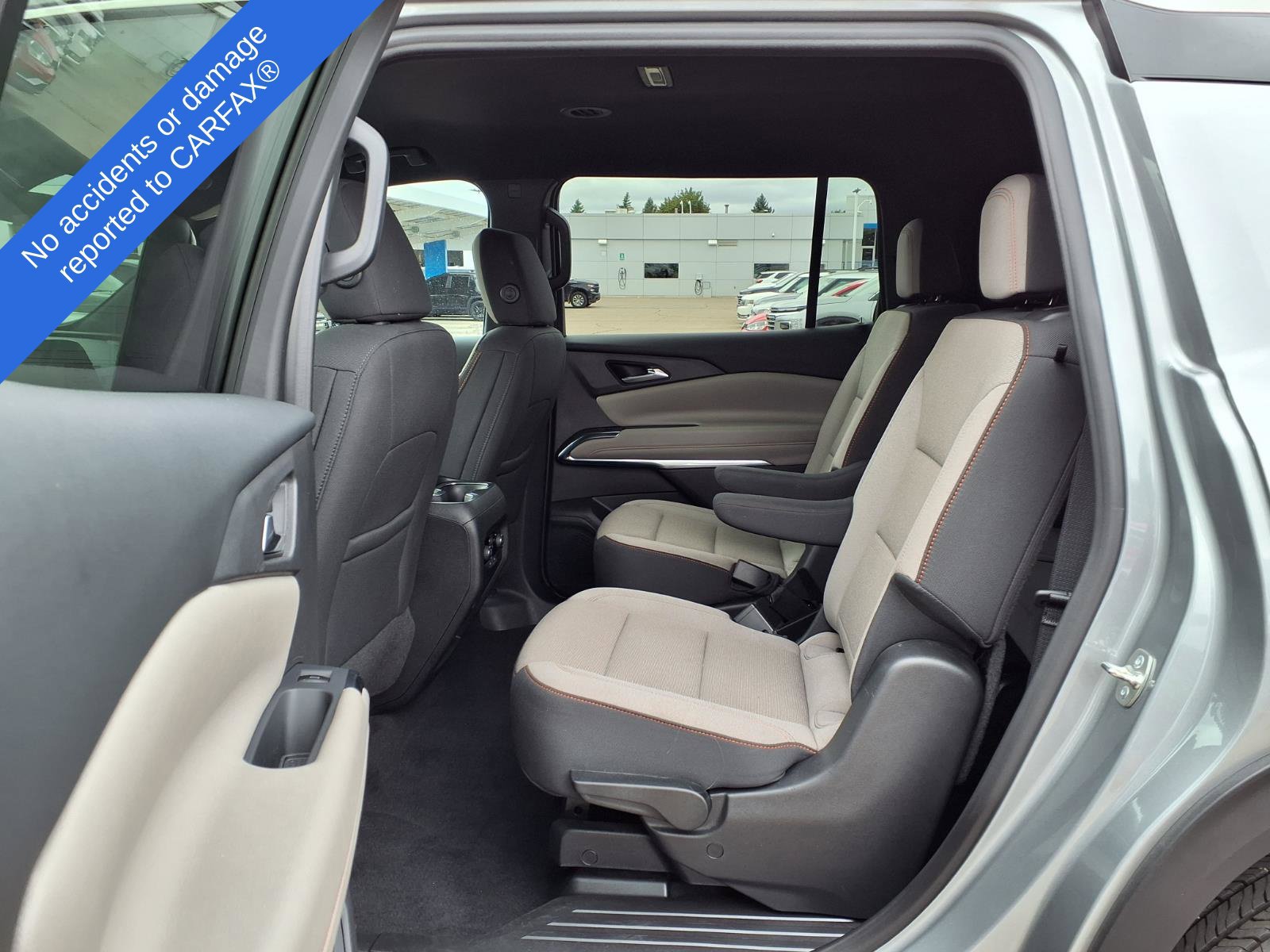 Used 2026 Chevrolet Traverse LT w/ Driver Confidence Package FWD image 12