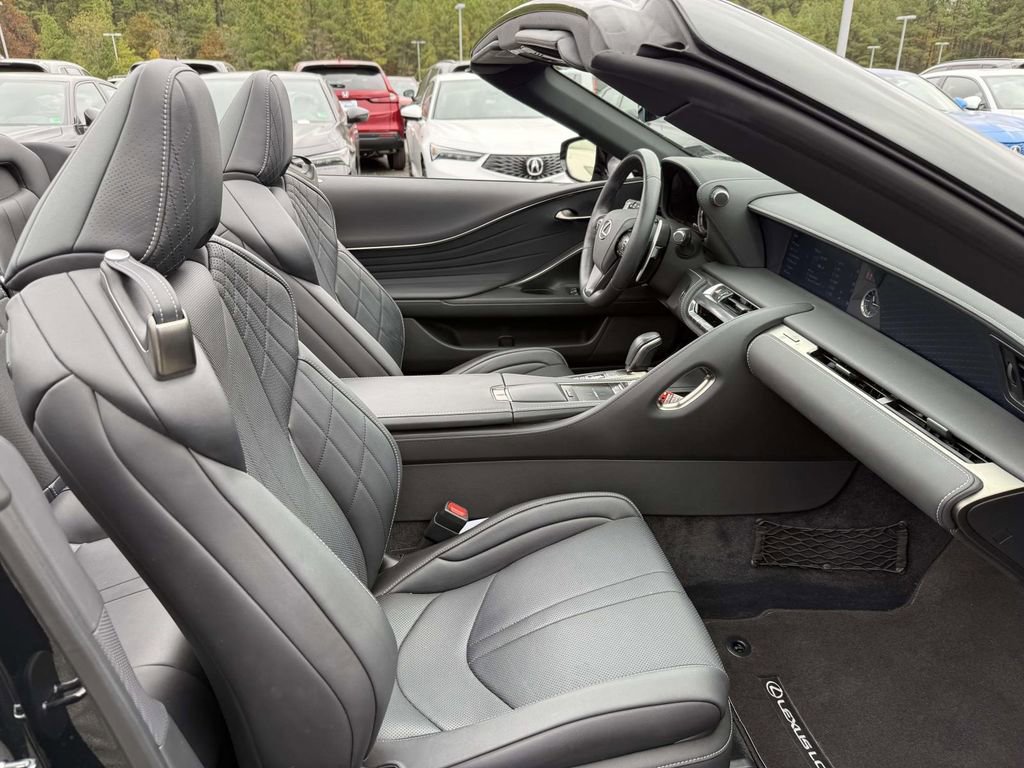 Used 2023 Lexus LC 500 Convertible image 12