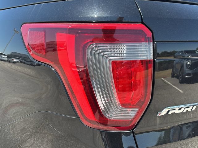 Used 2018 Ford Explorer Sport AWD/4WD image 28