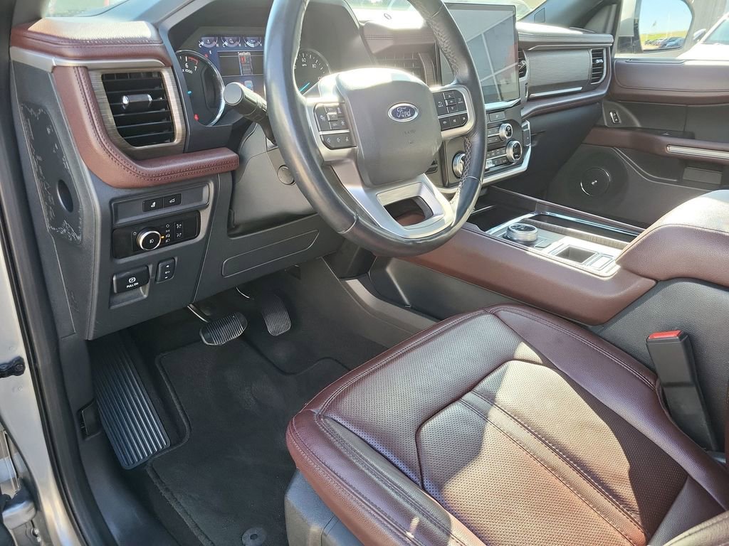 Used 2024 Ford Expedition Max Limited image 10