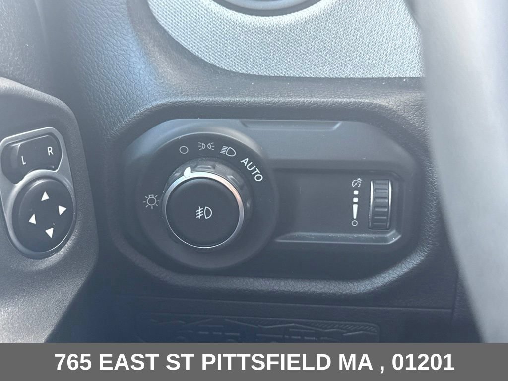 Used 2024 Jeep Wrangler Unlimited Sport AWD/4WD image 25