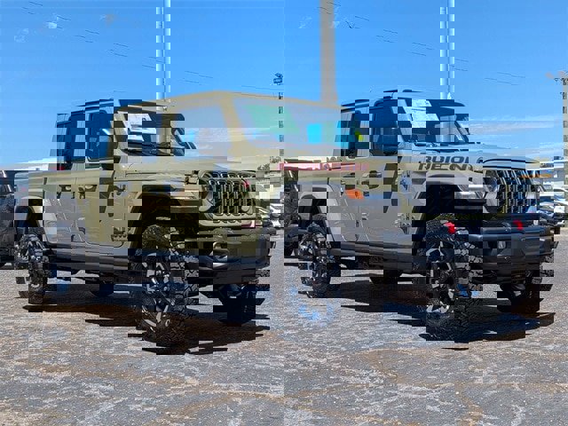 New 2025 Jeep Gladiator Rubicon w/ Convenience Group image 2