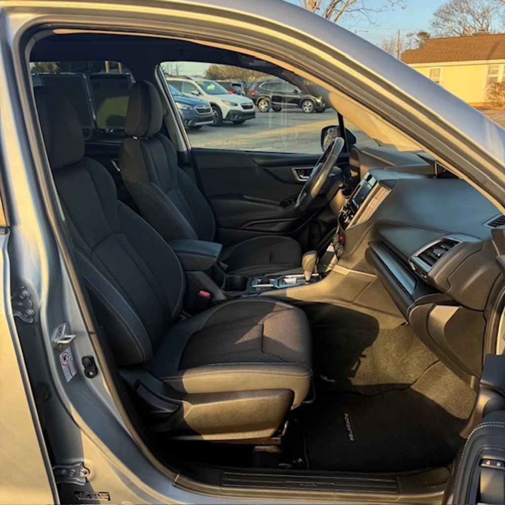 Used 2020 Subaru Forester Premium AWD/4WD image 13