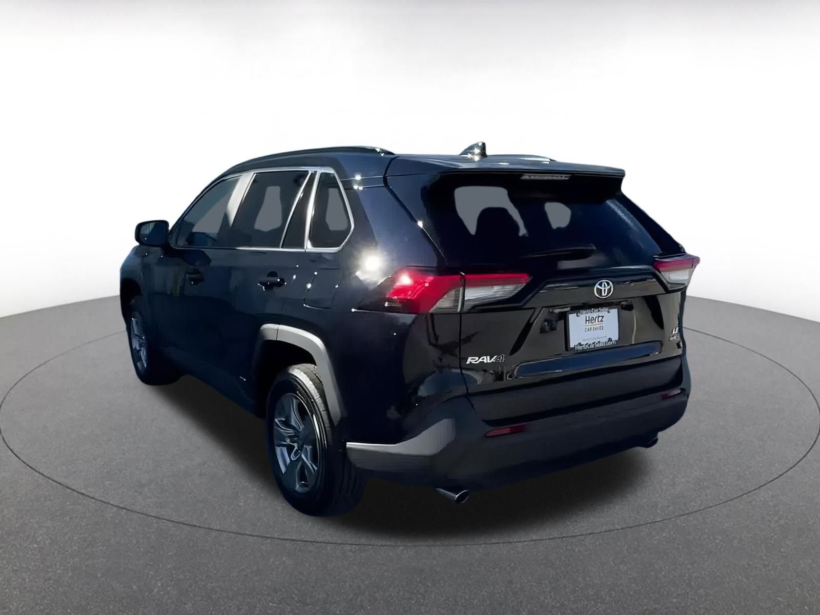 Used 2025 Toyota RAV4 LE image 11