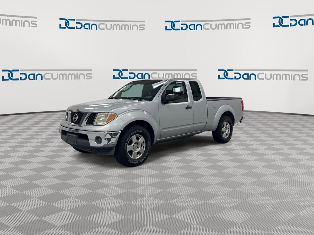 Used 2007 Nissan Frontier SE w/ SE Value Truck Pkg RWD image 4