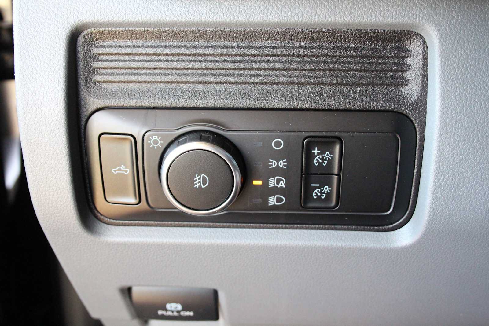 Used 2025 Ford F250 XL w/ STX Appearance Package AWD/4WD image 33