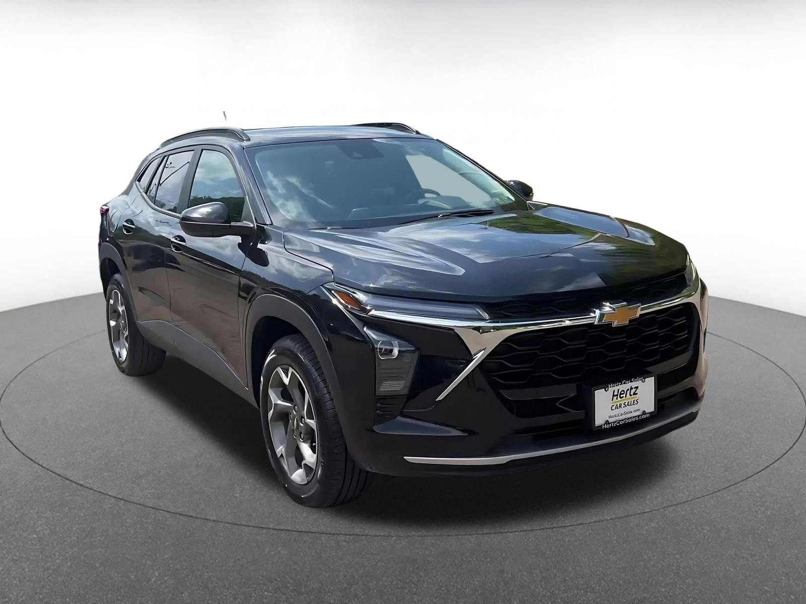 Used 2025 Chevrolet Trax LT FWD video 2