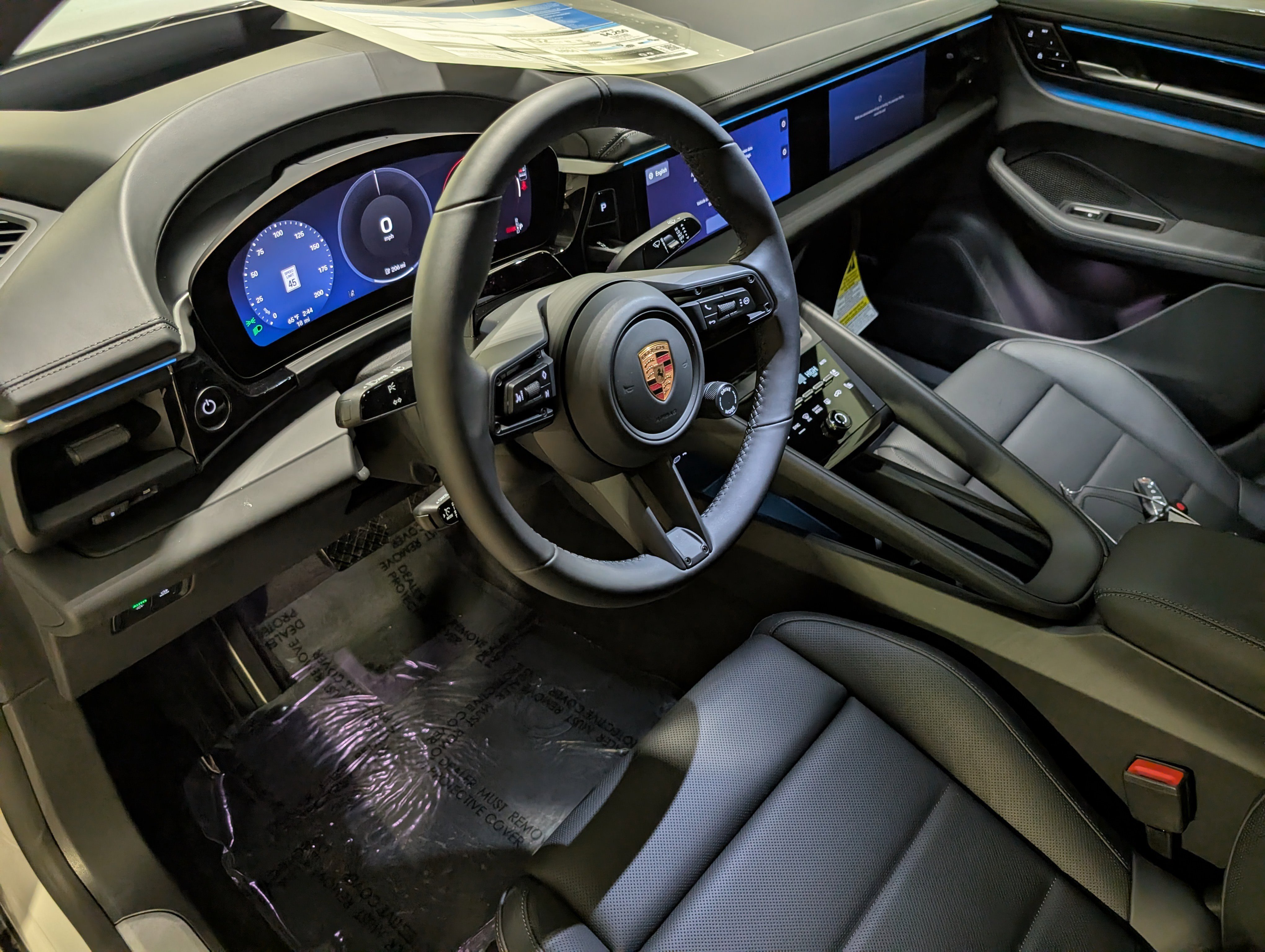 New 2026 Porsche Macan 4 Electric image 4