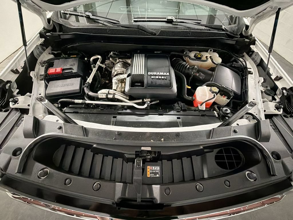 Certified 2023 Chevrolet Suburban Premier AWD/4WD image 31