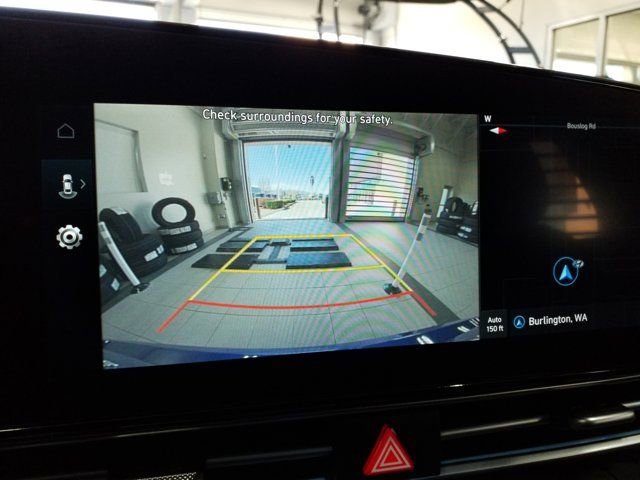 Certified 2025 Hyundai Elantra SEL w/ Cargo Package image 8