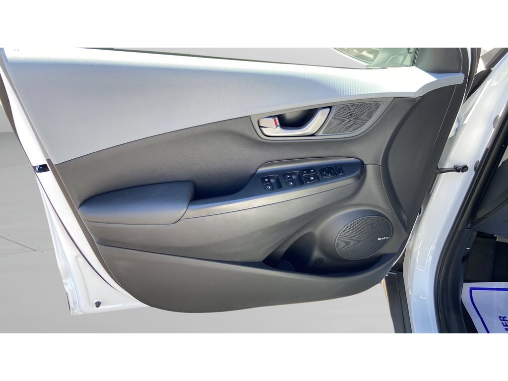 Certified 2021 Hyundai Kona Ultimate AWD/4WD image 11