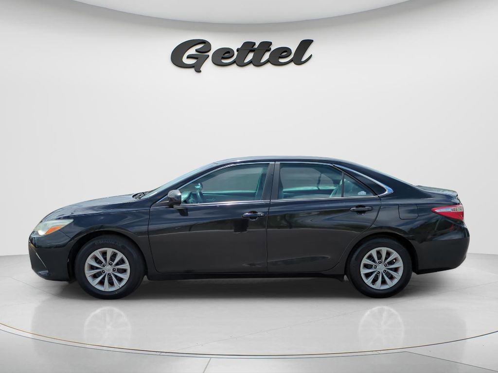 Used 2015 Toyota Camry LE FWD image 16