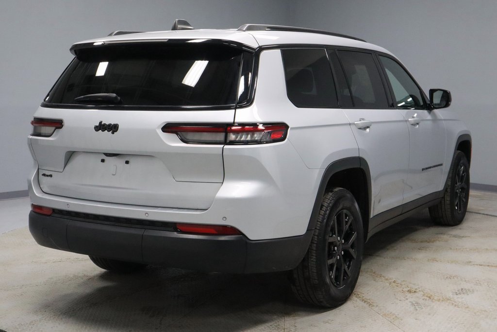 Used 2024 Jeep Grand Cherokee L Laredo image 10