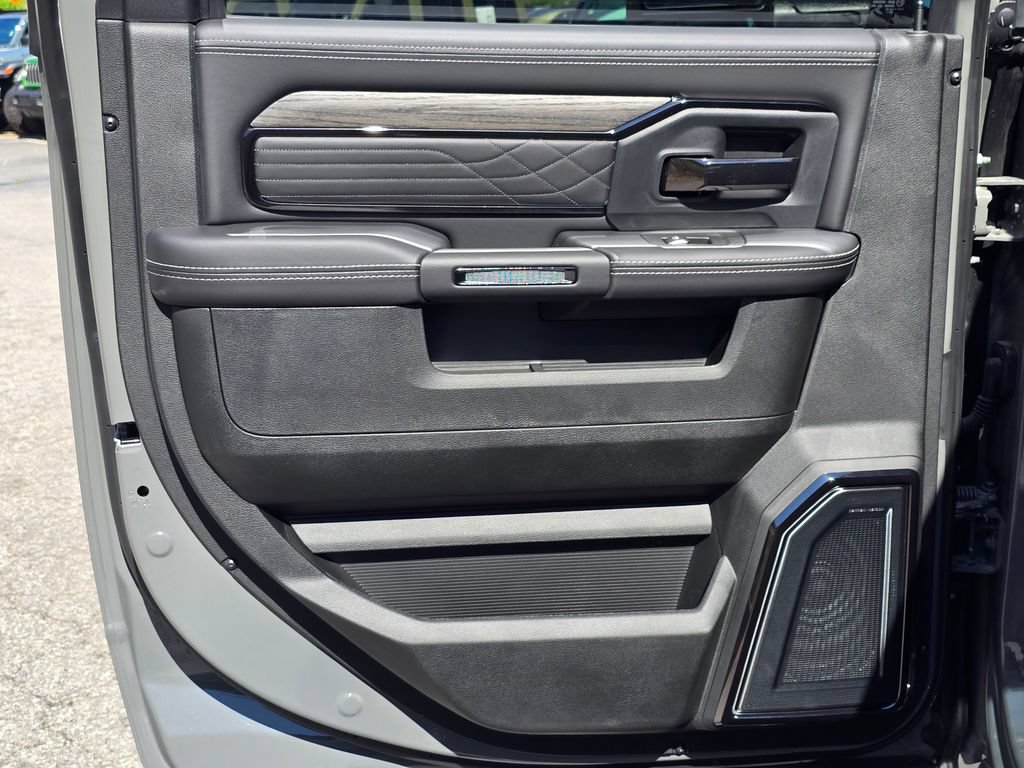 New 2026 RAM 2500 Limited AWD/4WD image 38