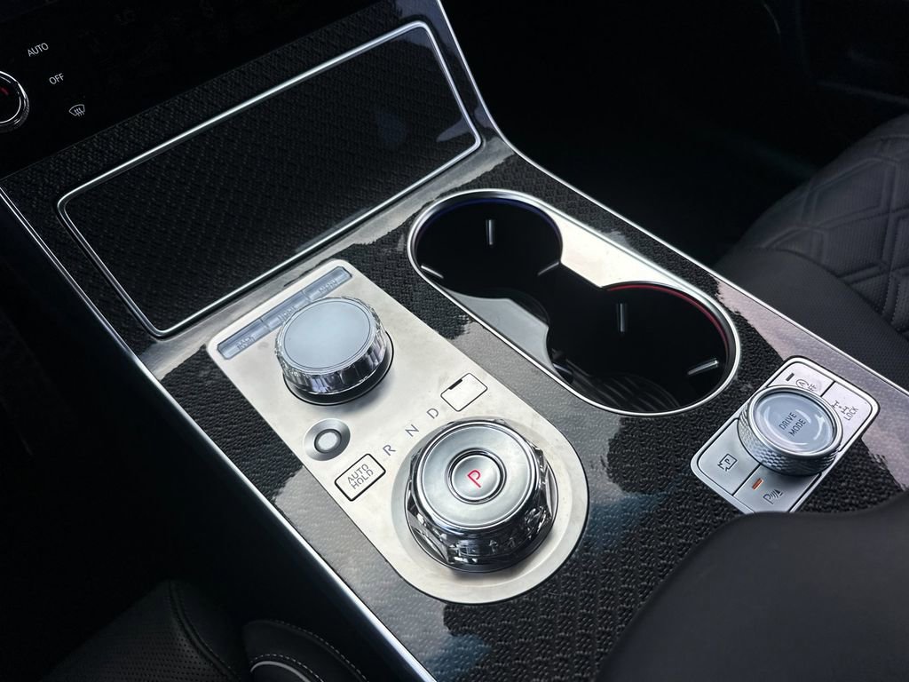 Used 2025 Genesis GV80 3.5T e-SC image 23