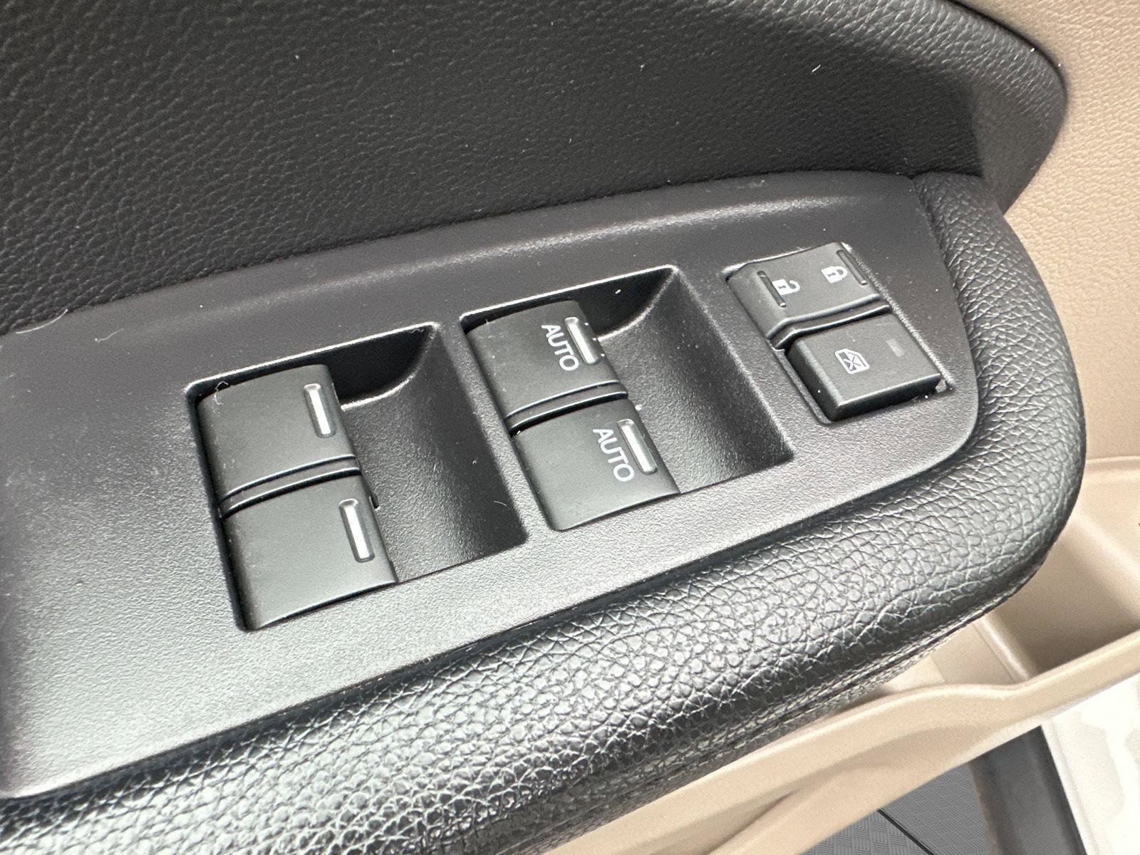 Used 2019 Honda Pilot EX-L image 10