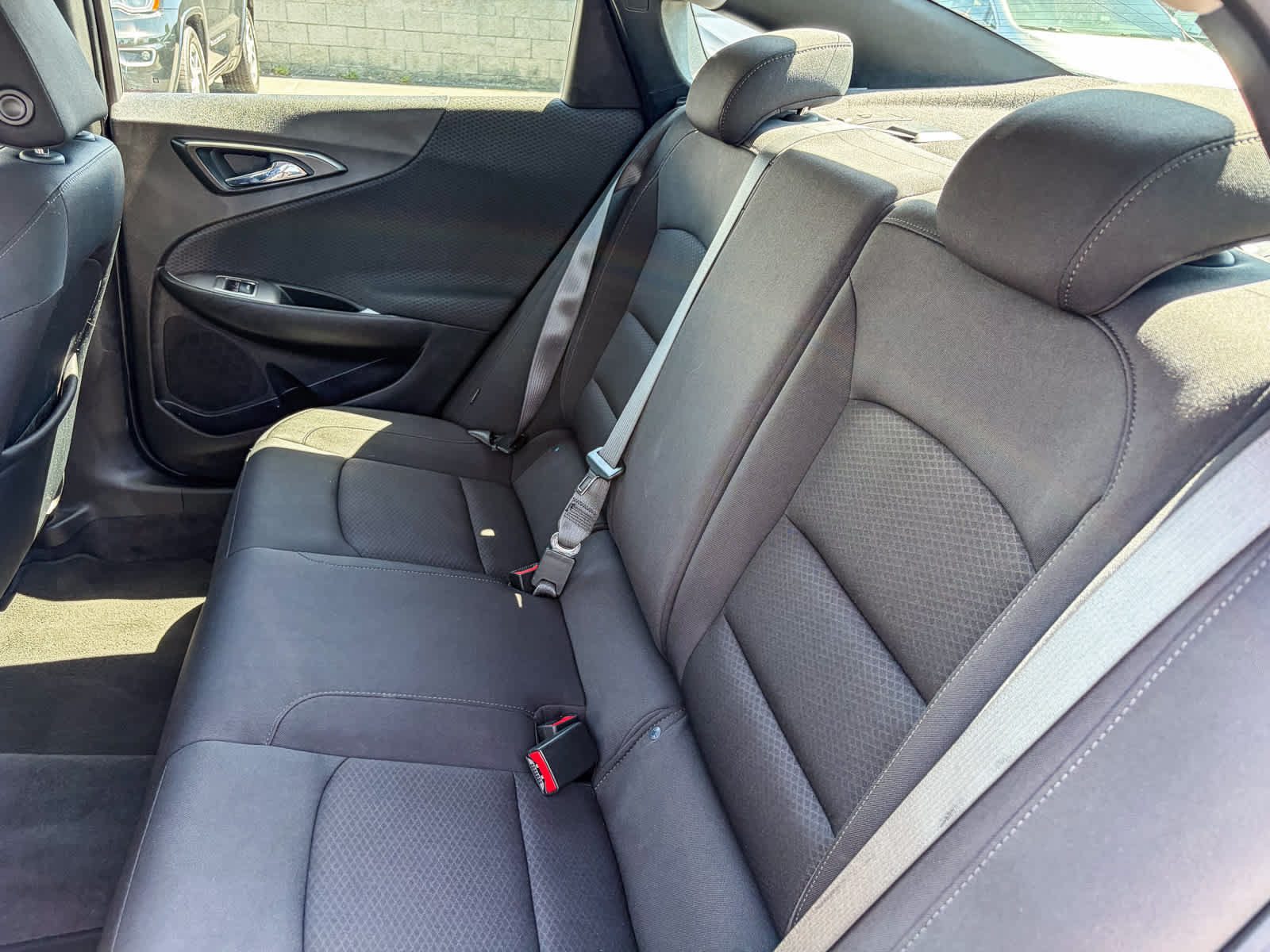 Used 2020 Chevrolet Malibu LS FWD image 17