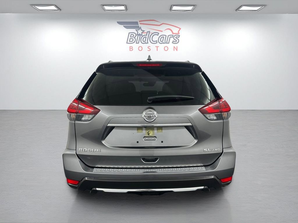 Used 2018 Nissan Rogue SL w/ Premium Package AWD/4WD image 5