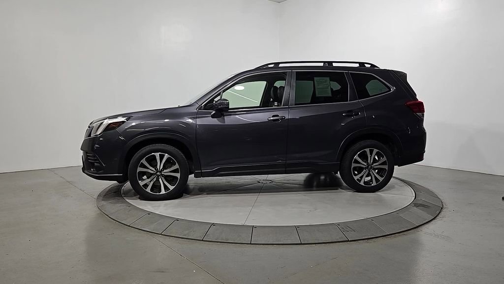 Used 2022 Subaru Forester Limited AWD/4WD image 2