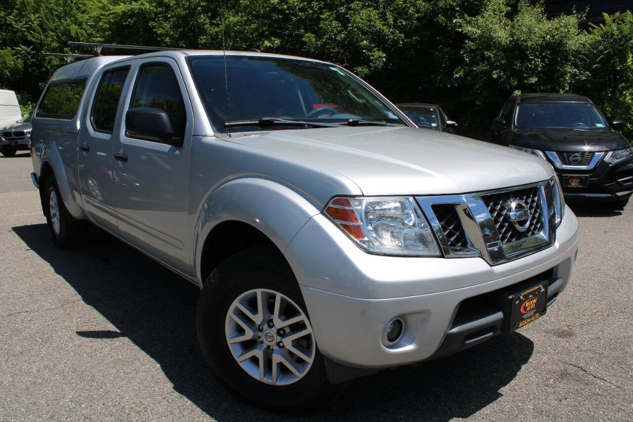 Used 2014 Nissan Frontier SV w/ SV Value Truck Package AWD/4WD image 4