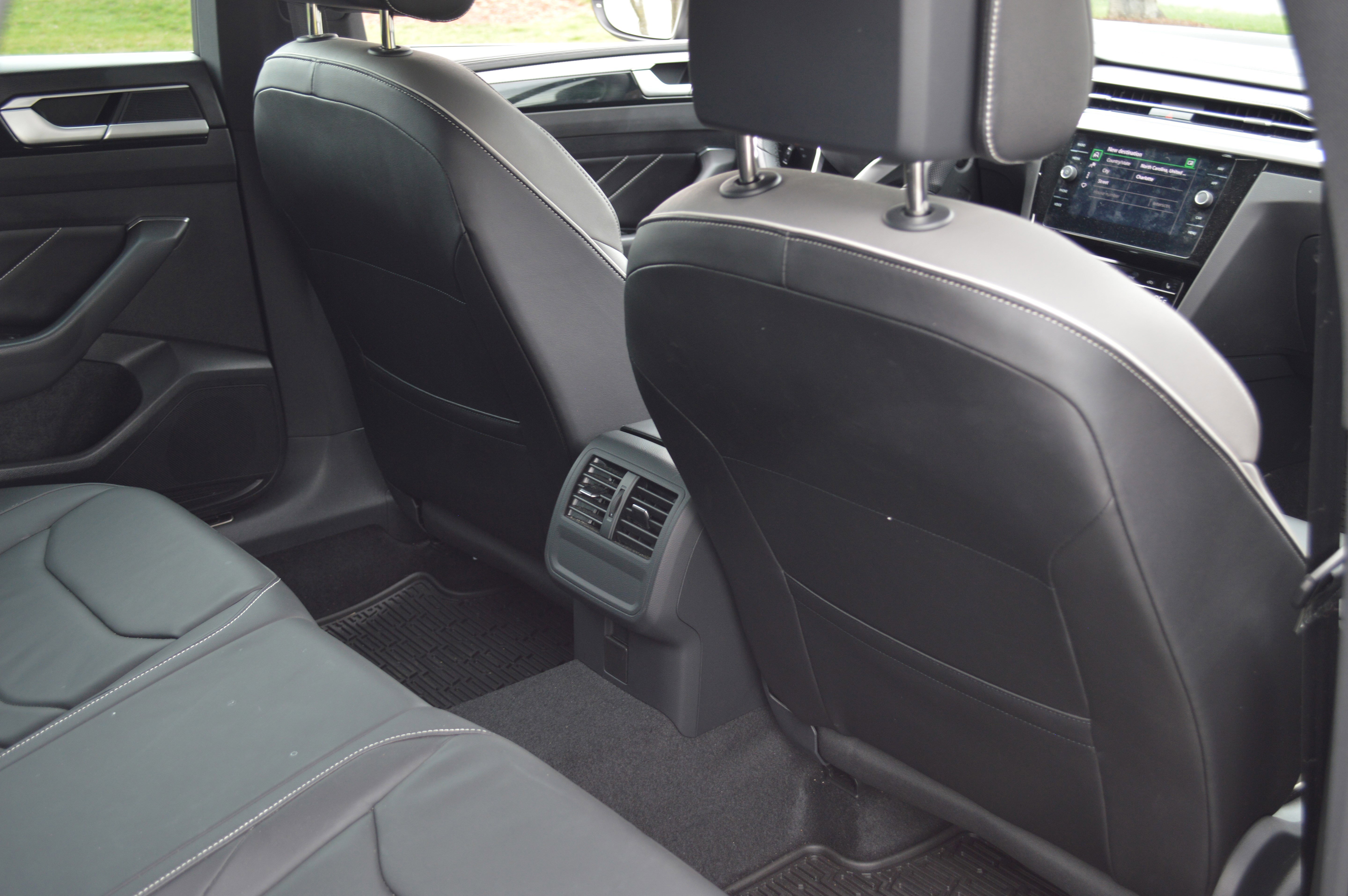 Used 2023 Volkswagen Arteon SEL image 32