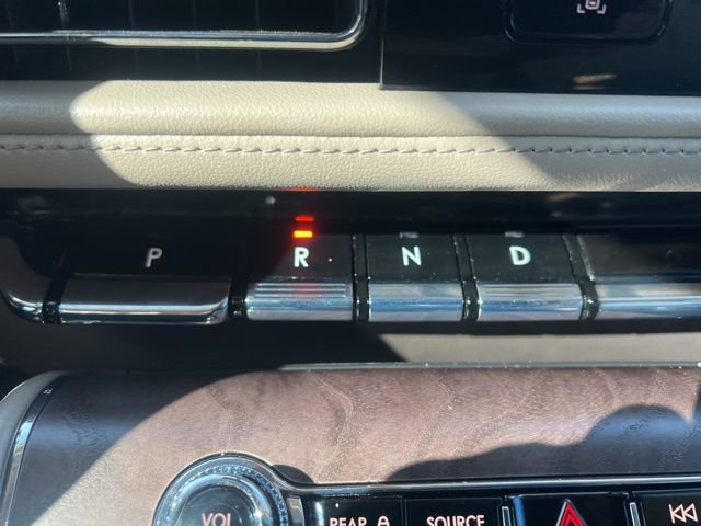 Used 2023 Lincoln Aviator Reserve w/ Equipment Group 201A image 14