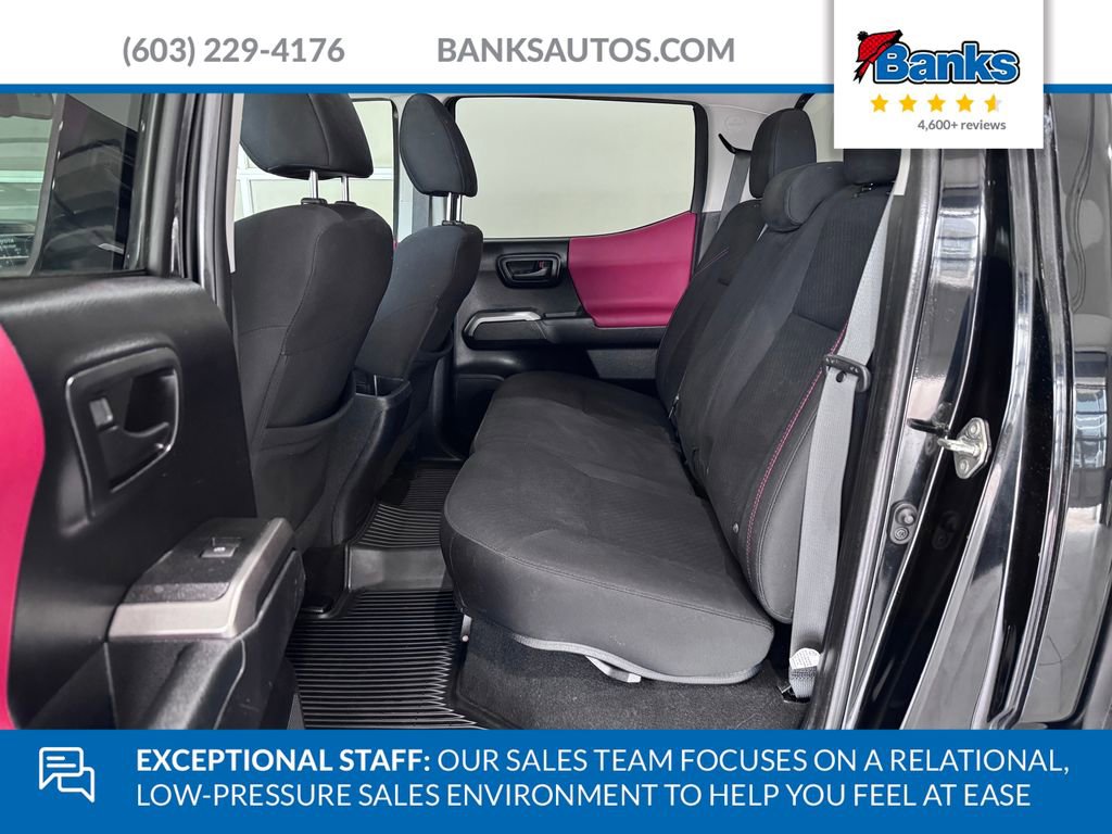 Used 2020 Toyota Tacoma SR5 image 9