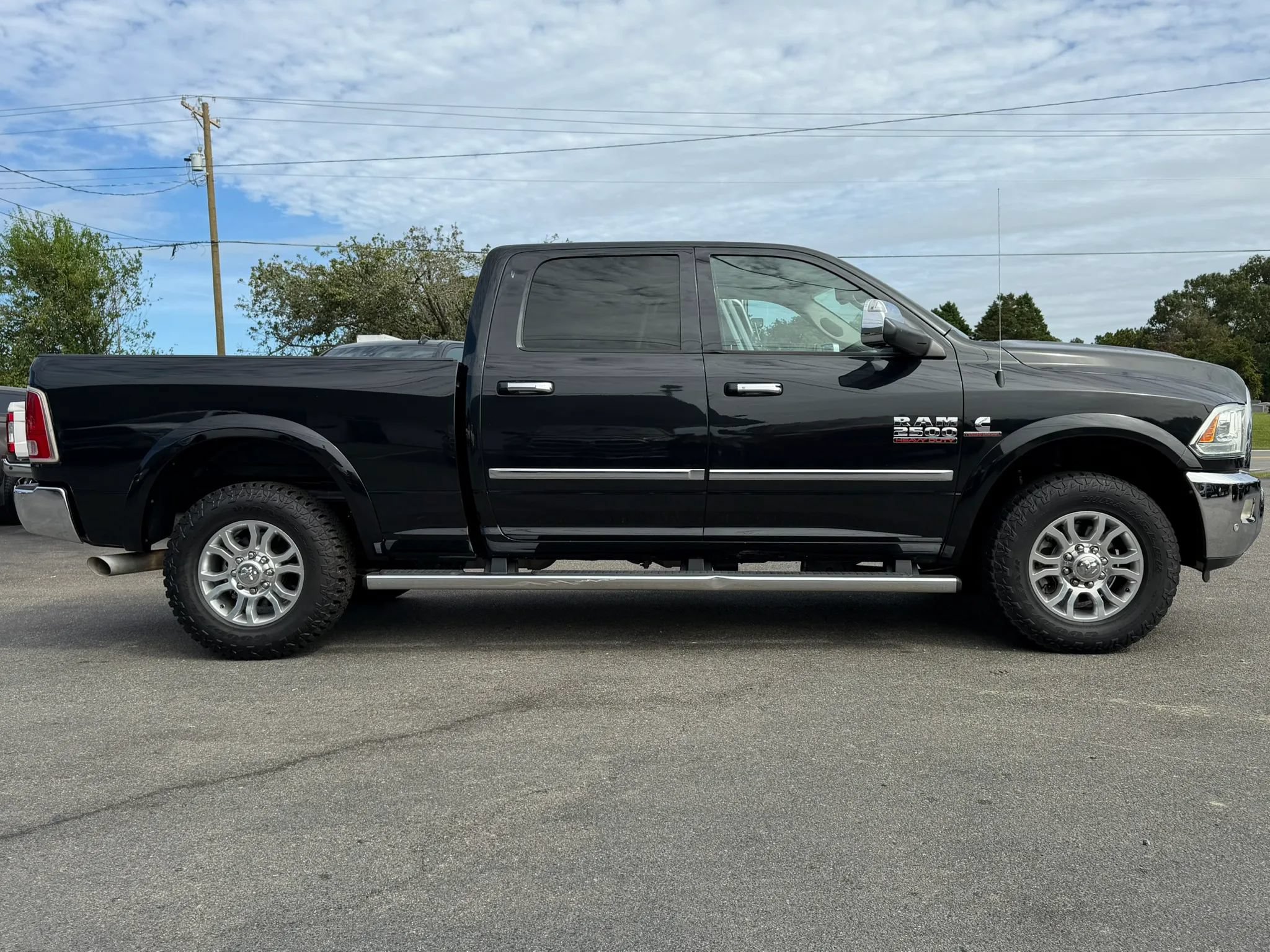 Used 2016 RAM 2500 Laramie RWD image 4