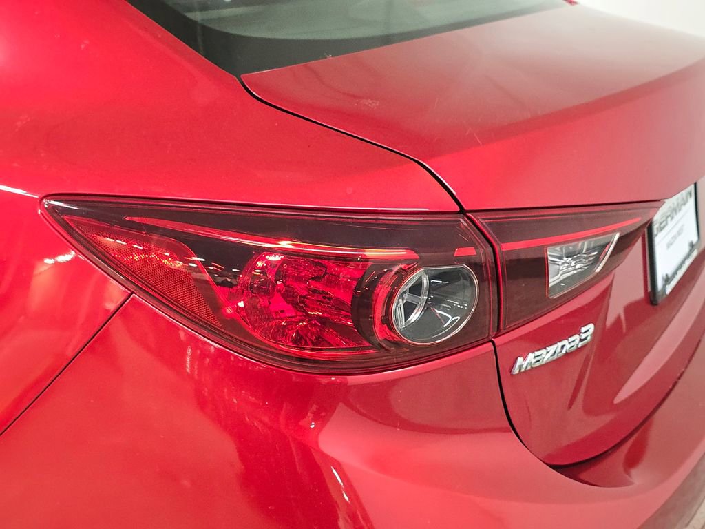 Used 2015 MAZDA MAZDA3 i Sport image 15