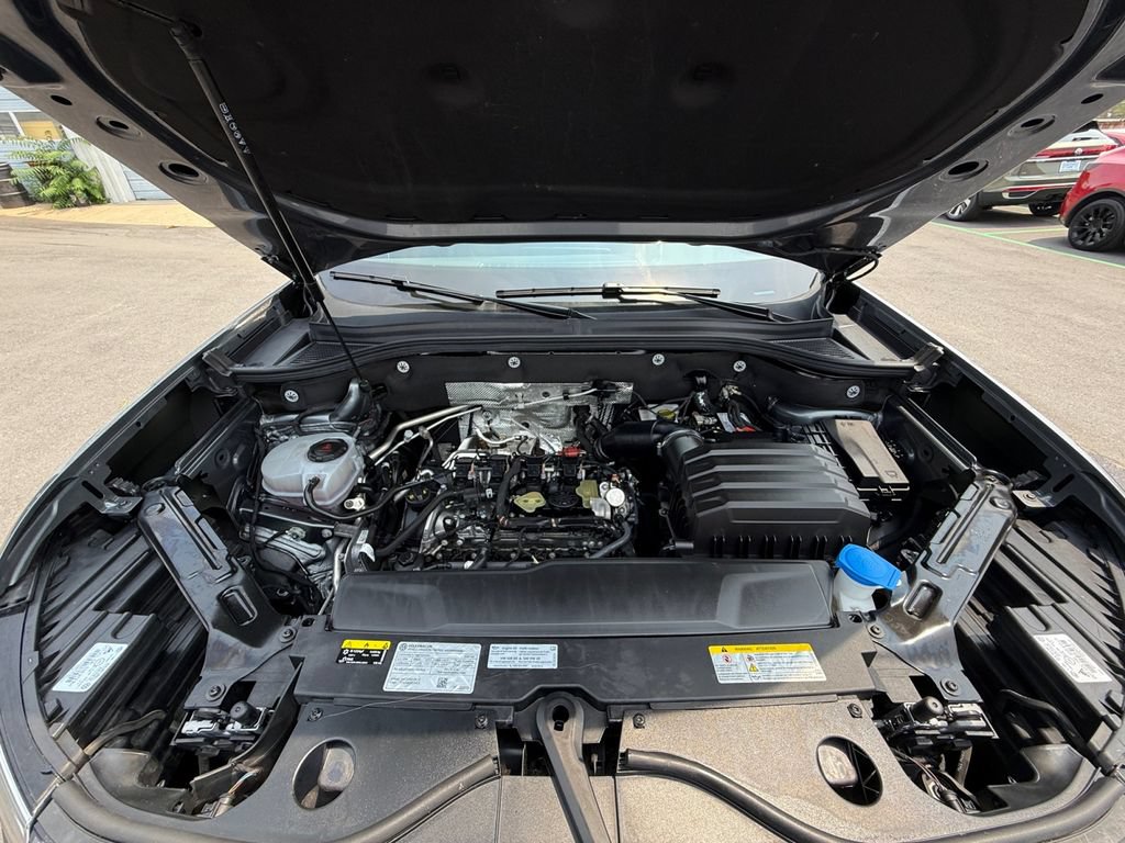 Used 2025 Volkswagen Atlas SE FWD image 26